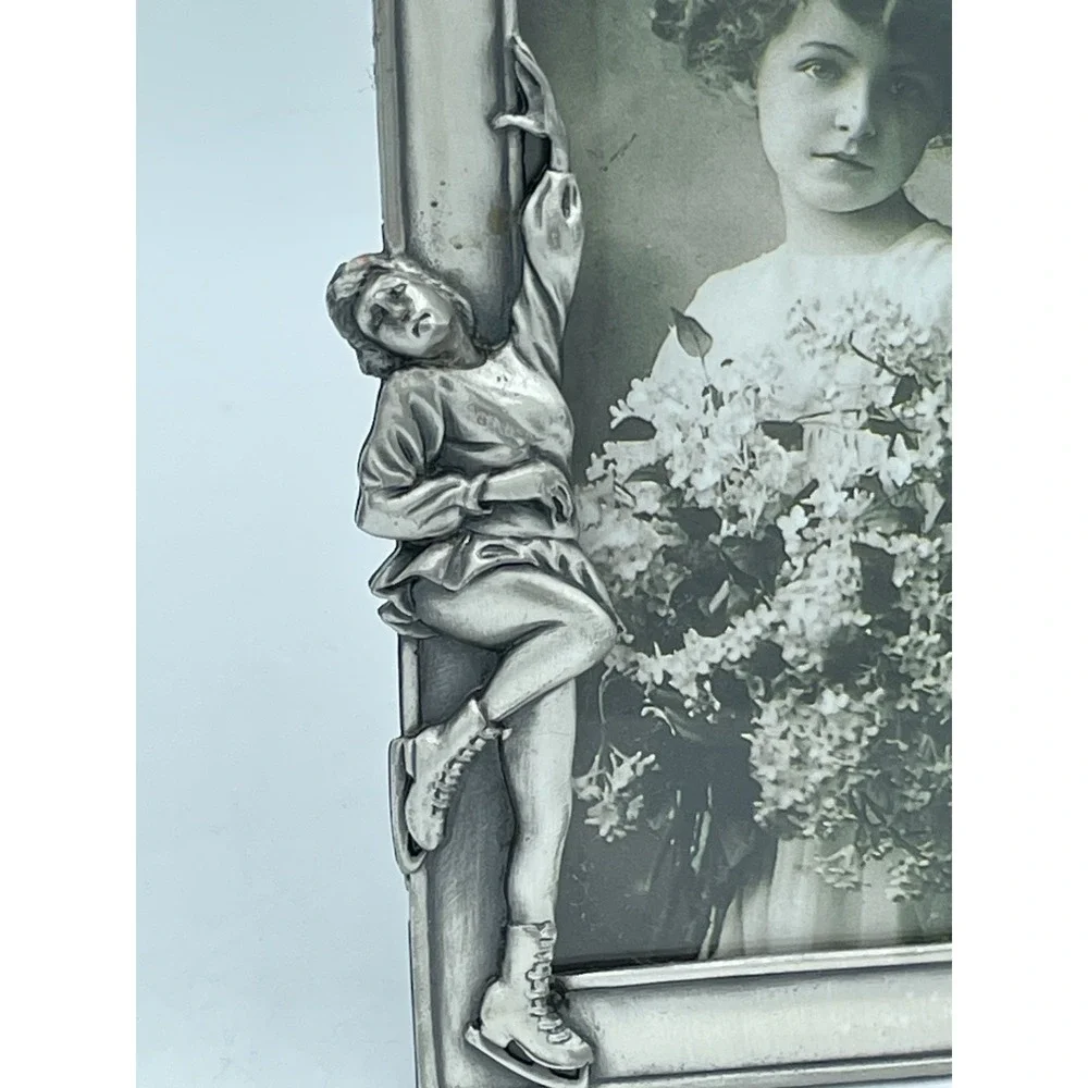 NEW Pewter Ice Skater‎ Skating Picture Frame 4 X 6